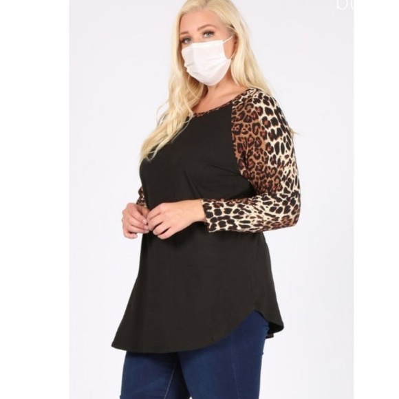 HOST PICK !!!💫🎉💕Leopard Print Contrast Sleeve Tunic - Picture 3 of 5